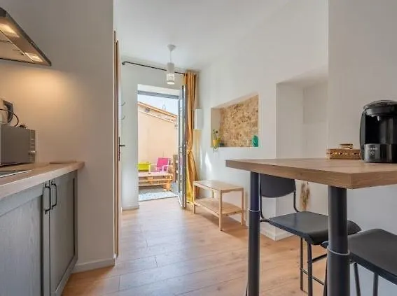 Charmant Studio A 5 Minutes De Villefranche Lacenas 0*,